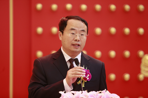 2025新澳门原料免费更新