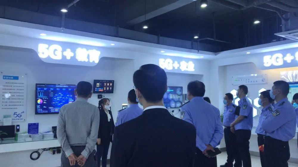 2025新澳门原料免费更新