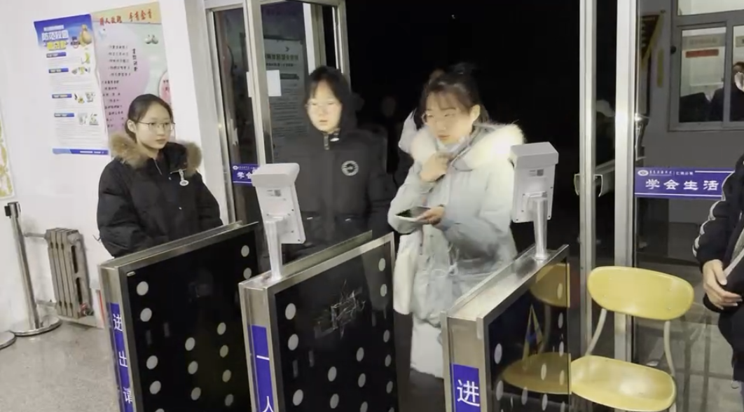 2025新澳门原料免费更新